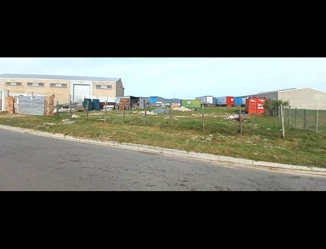 LAND FOR SALE IN RACING PARK